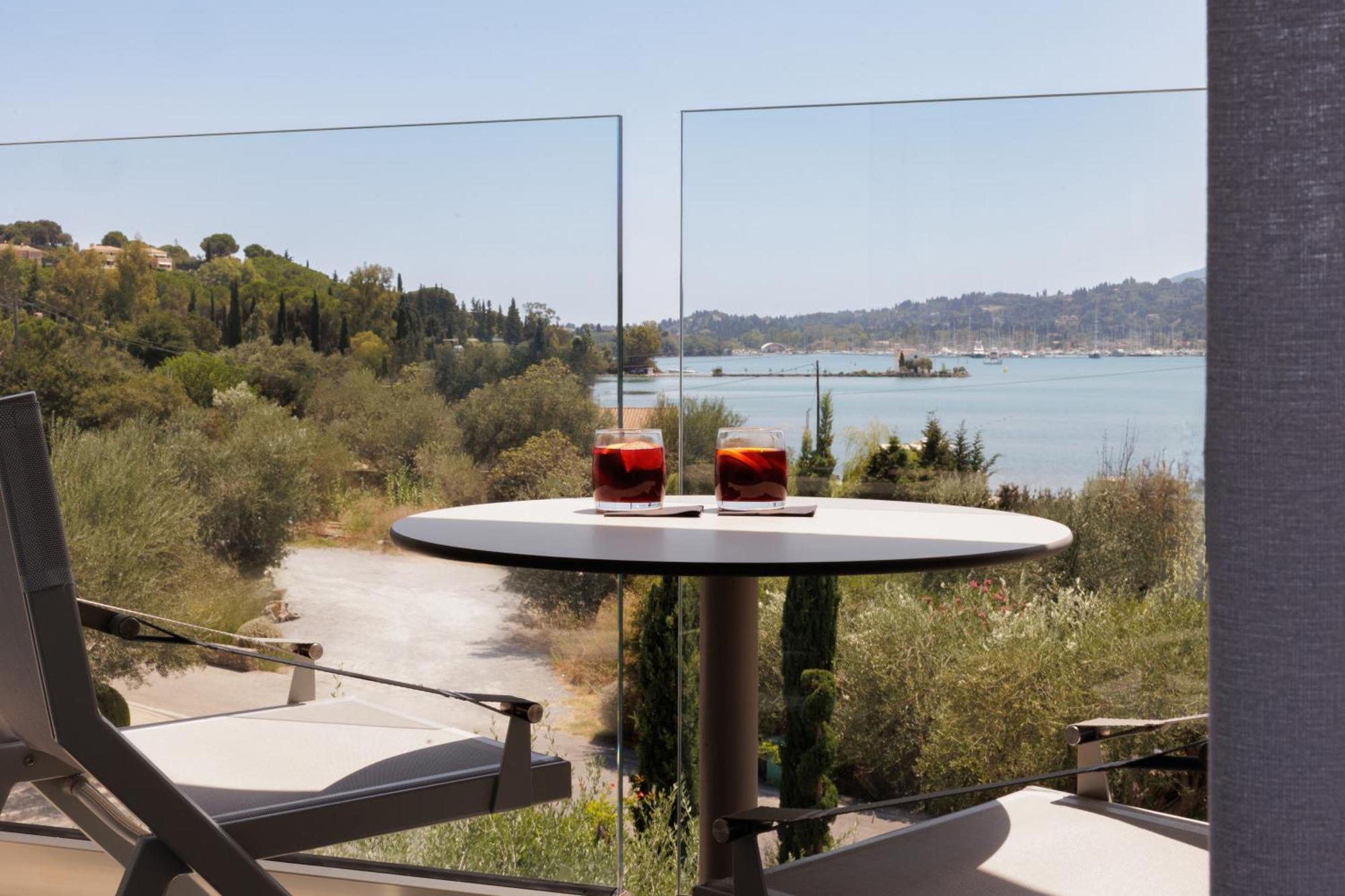 Deluxe Double or Twin Room Sea View