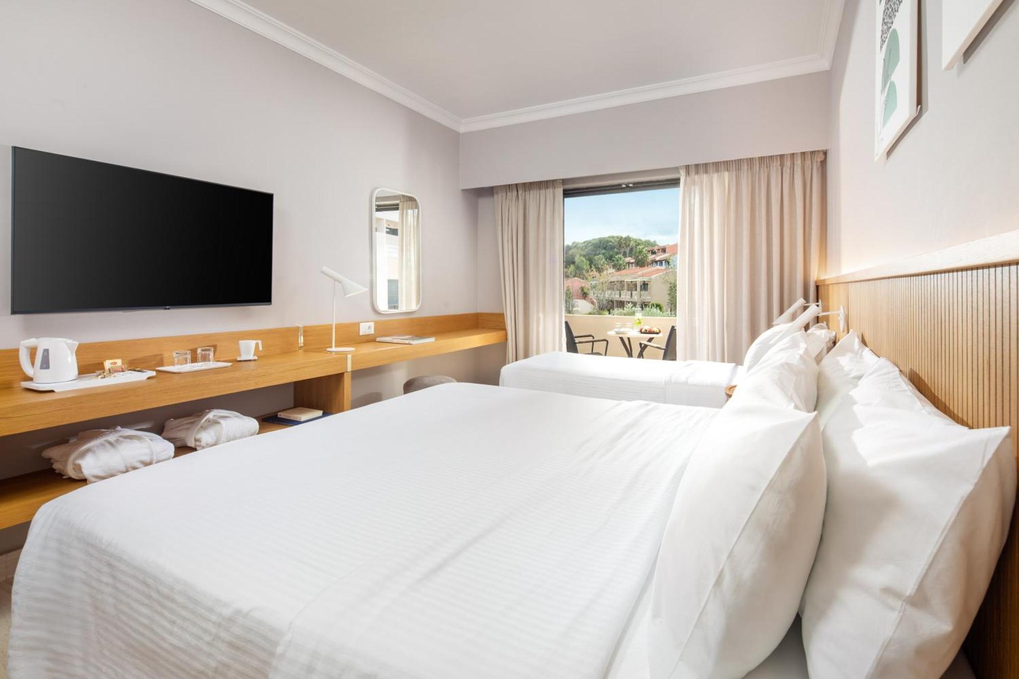 Double or Twin Room Garden View