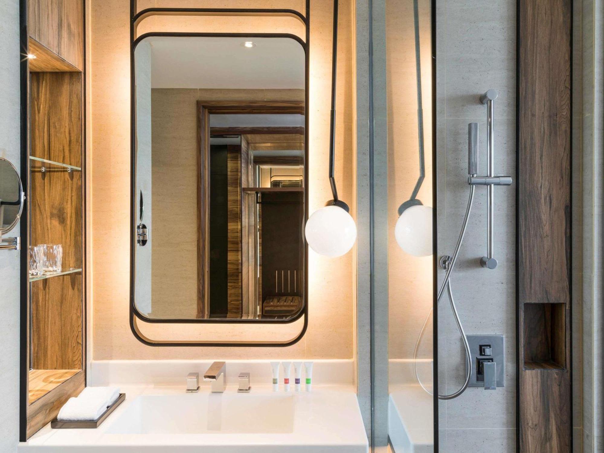 Swiss Executive King Room - Executive Floor