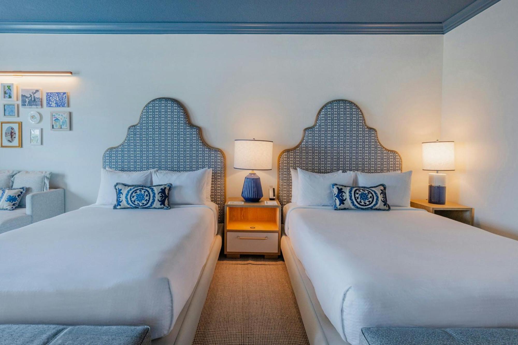 Deluxe Queen Room with Two Queen Beds and Balcony - City View,1733118779:JPEG