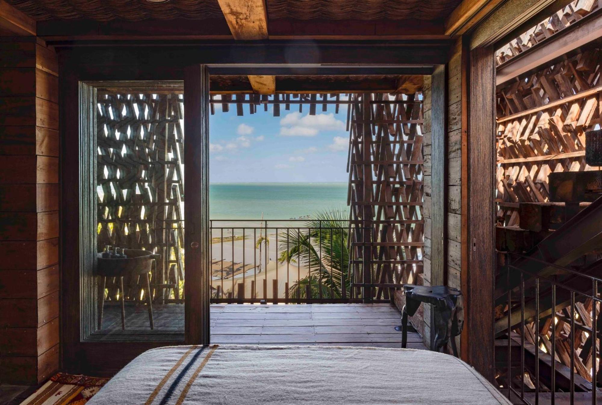 Beachfront Treehouse