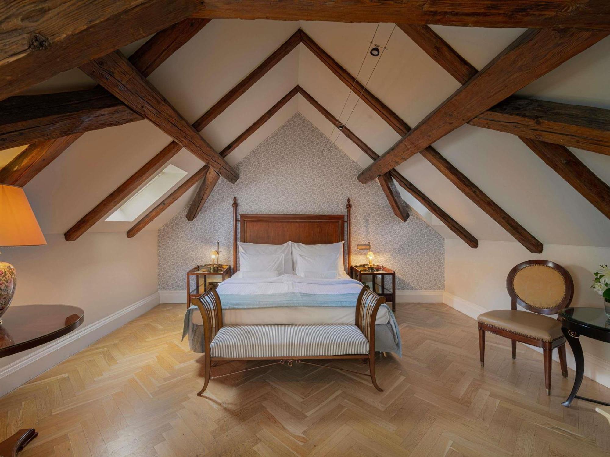 Superior King Room