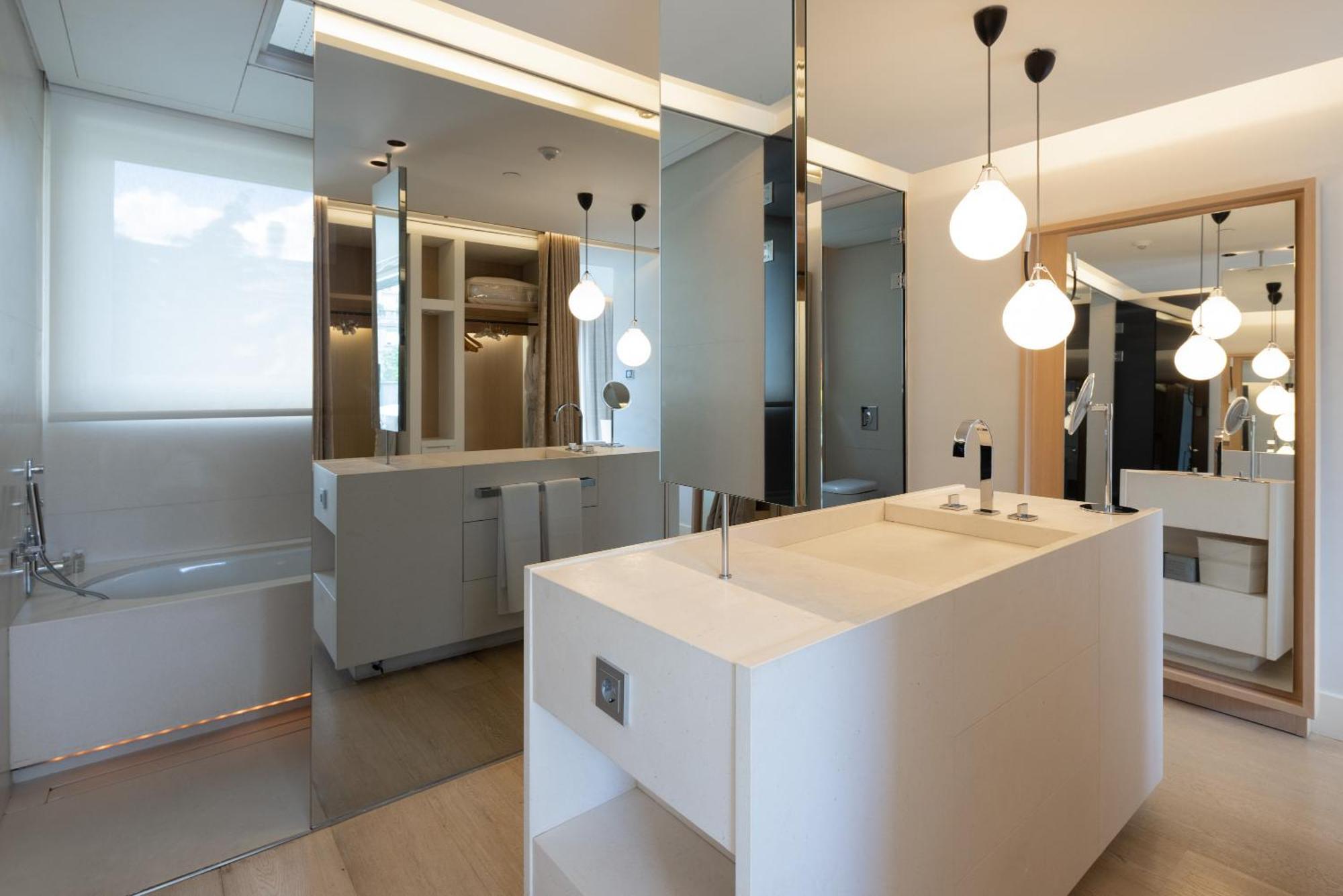 Penthouse Private Jacuzzi Terrace Spa Access