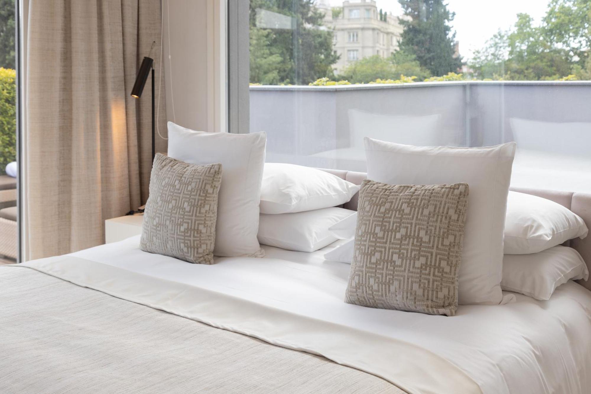 Penthouse Private Jacuzzi Terrace Spa Access