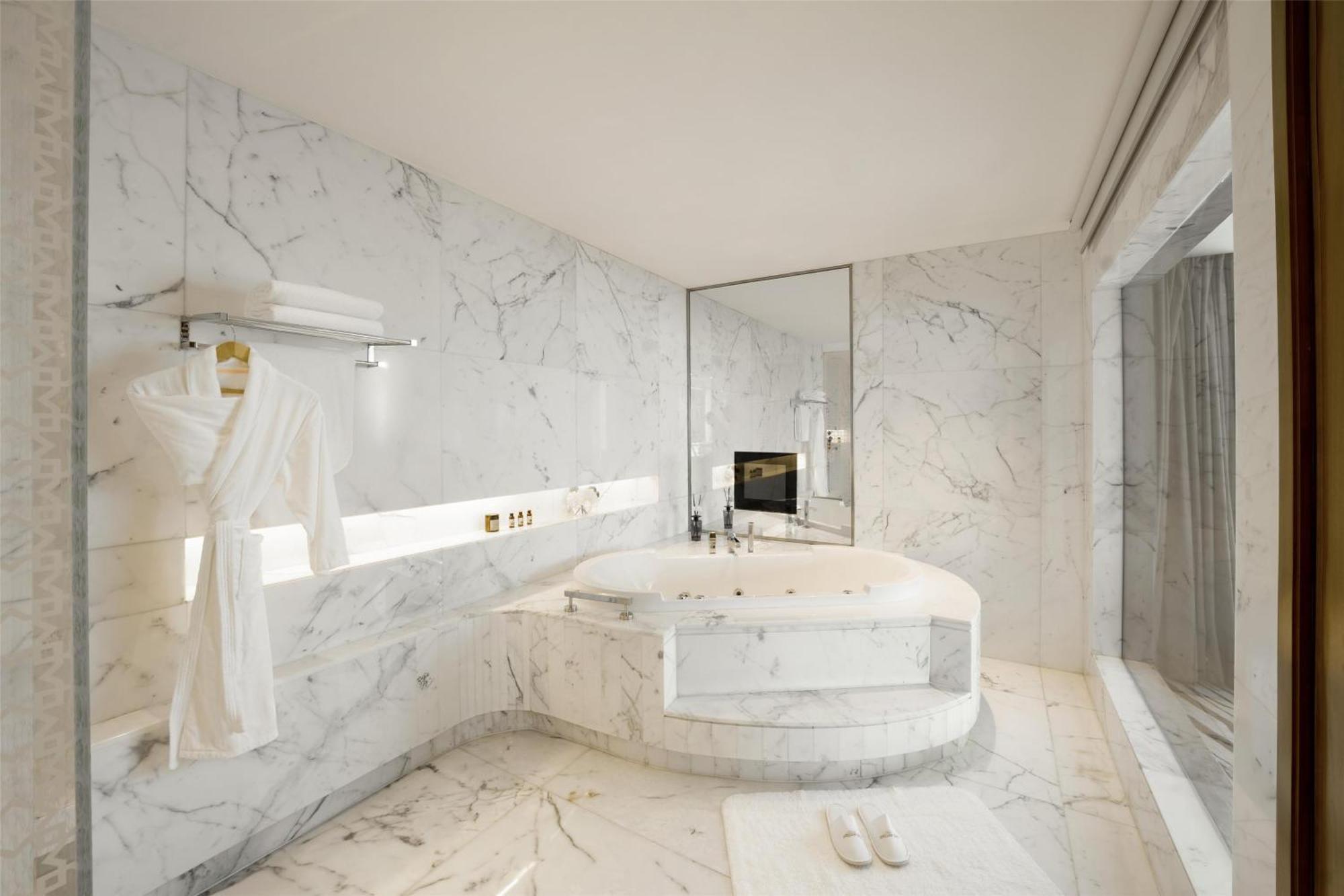 Presidential Duplex Suite,1739391271:JPEG