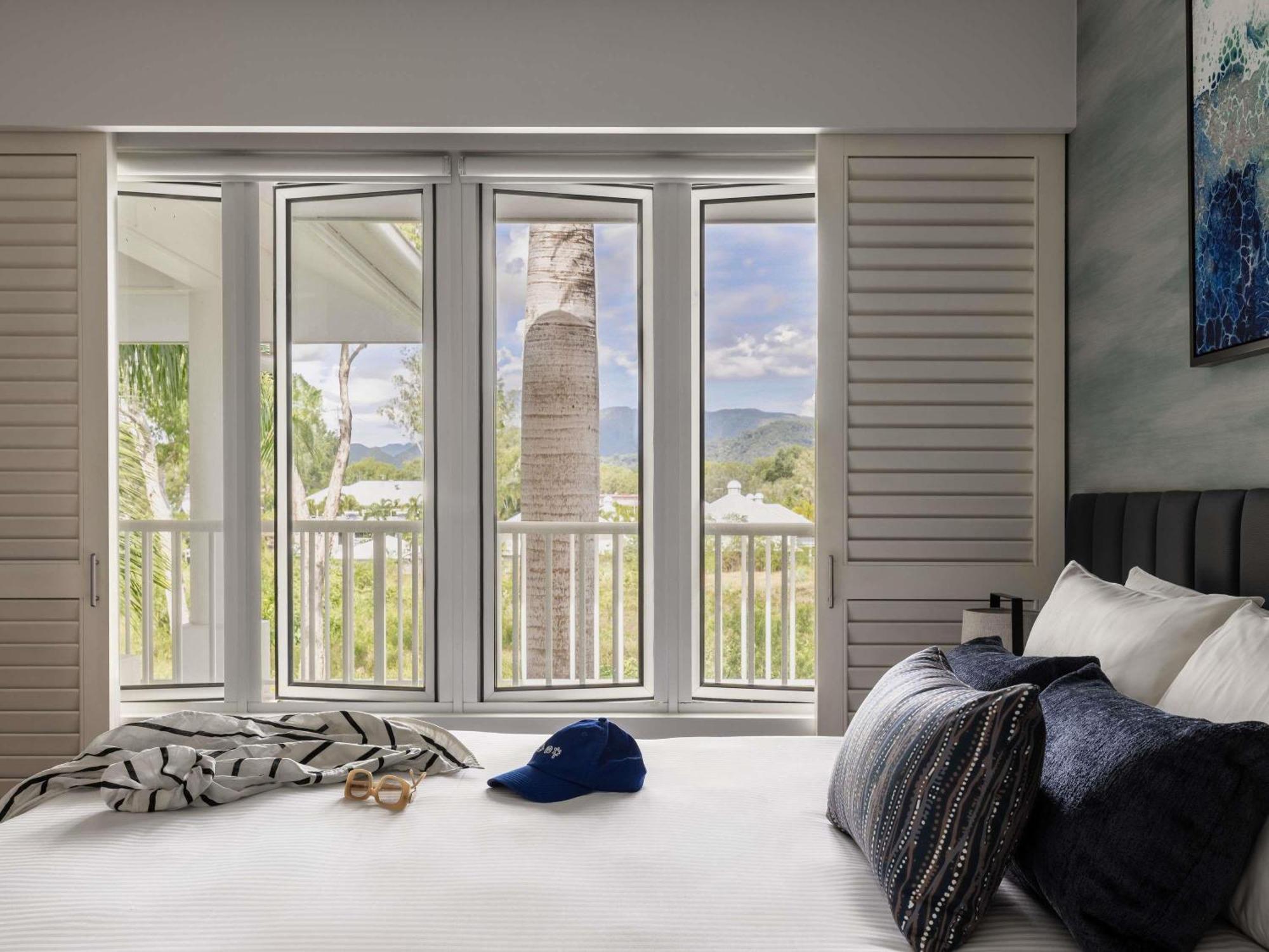 One-Bedroom Garden Penthouse