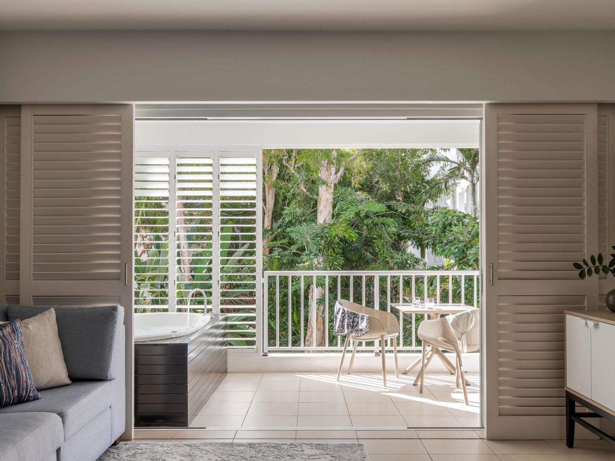 Garden Spa Room