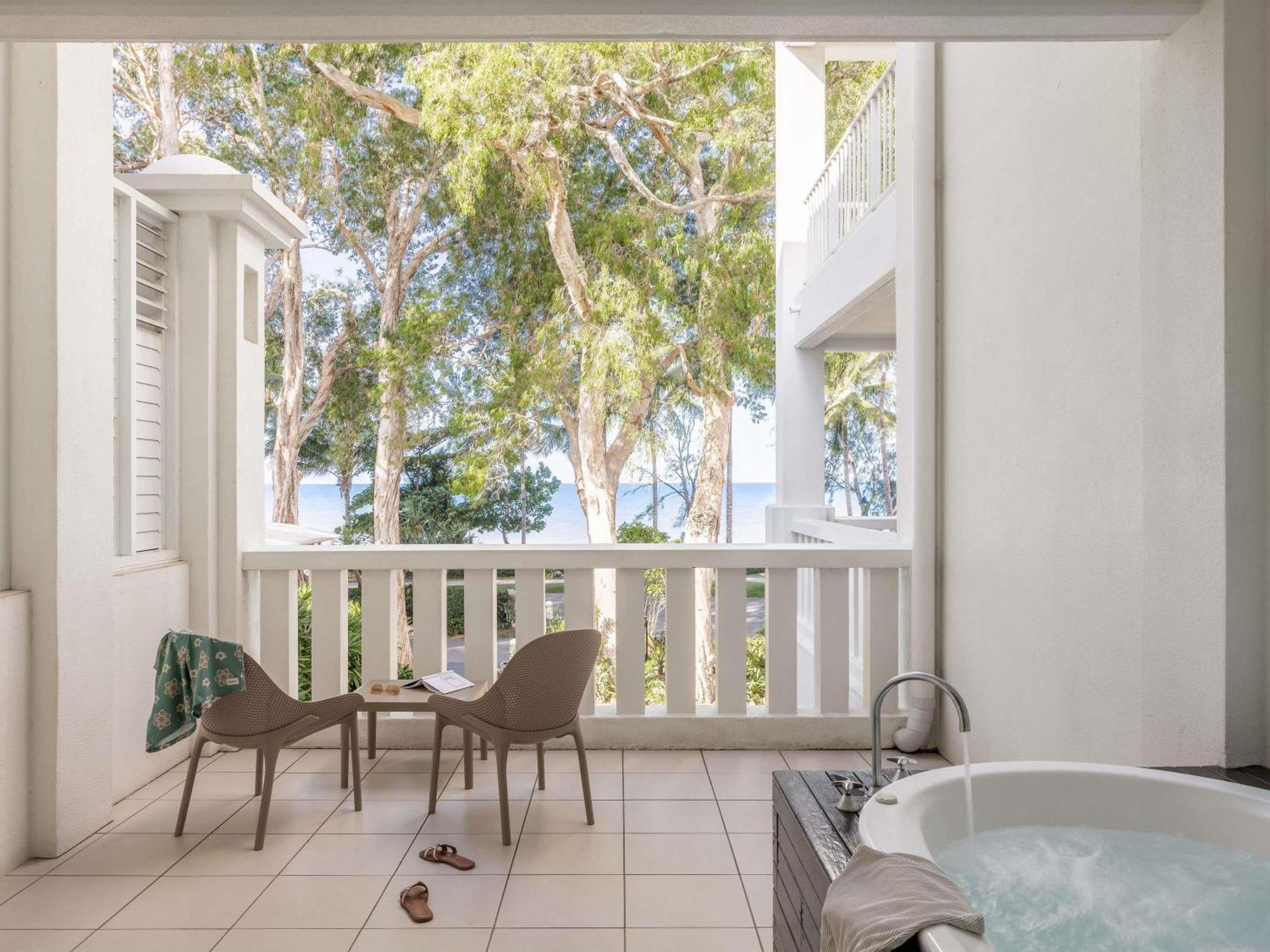 Ocean Spa Room