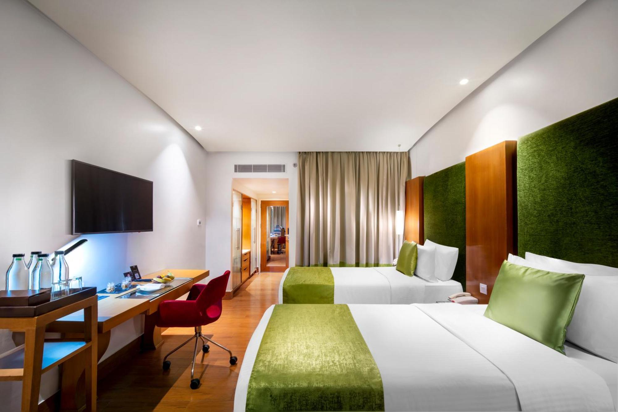 Deluxe Twin Room on Airport Transfers Spa service