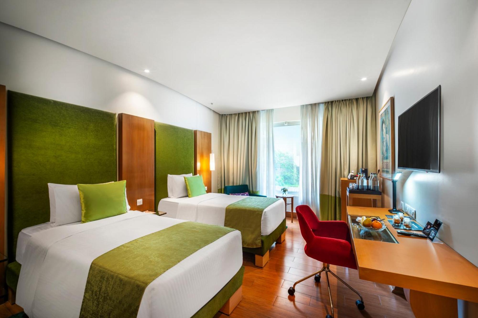 Deluxe Twin Room on Airport Transfers Spa service