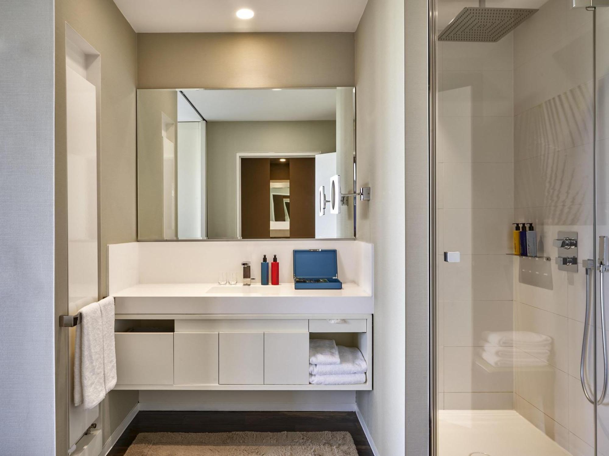 Penthouse Suite