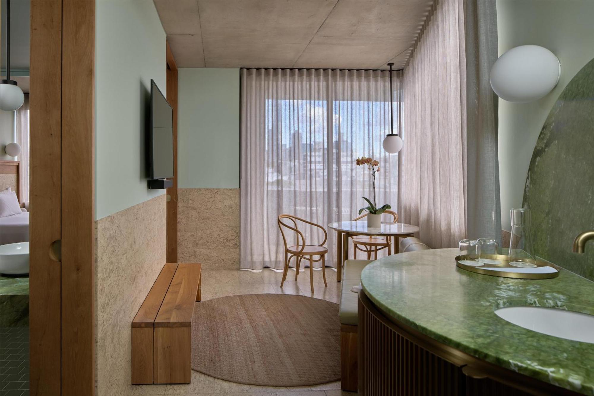Junior Suite