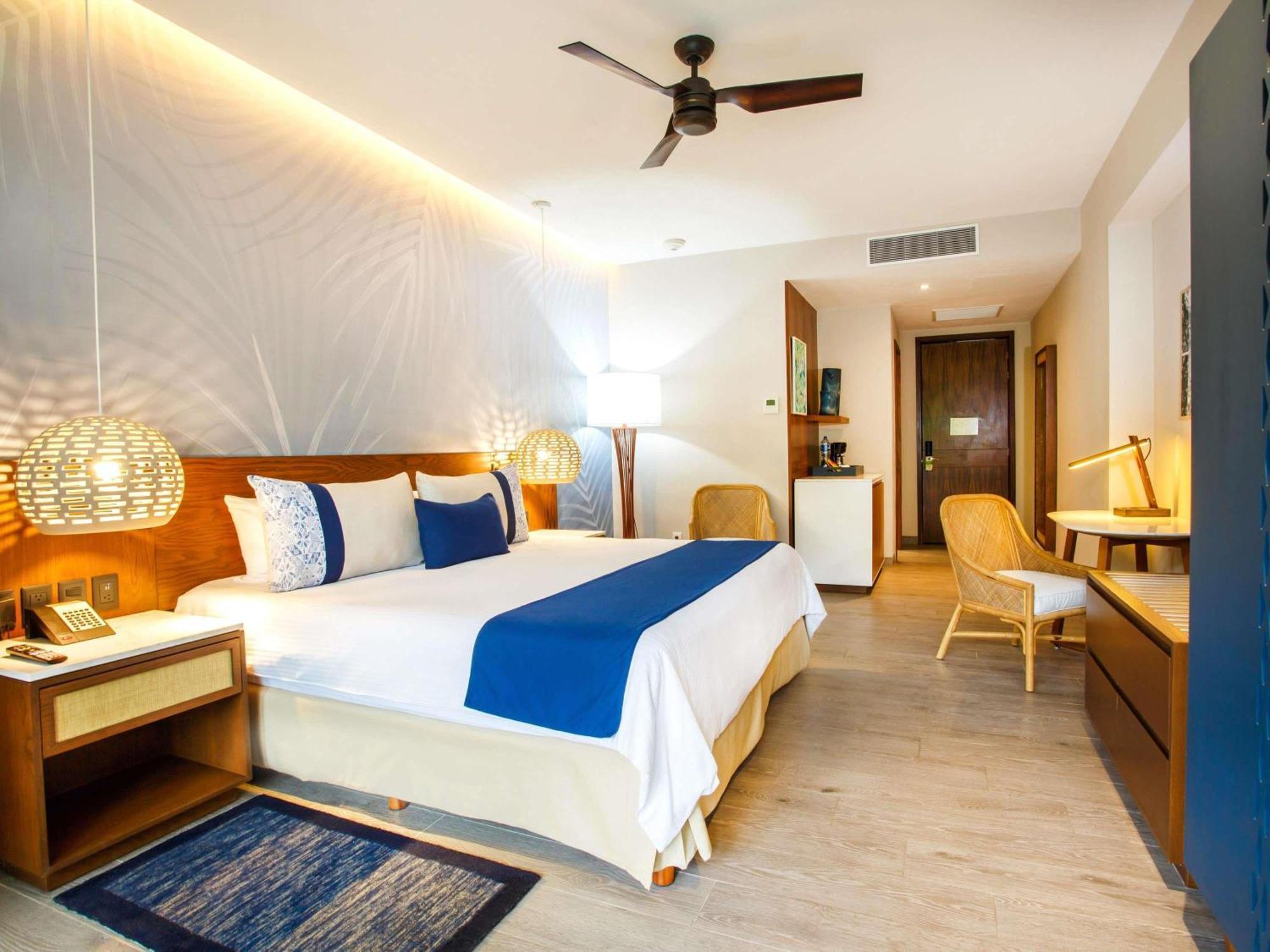 Adults Only Allure King Room Swim Out Access,1765498327:JPEG