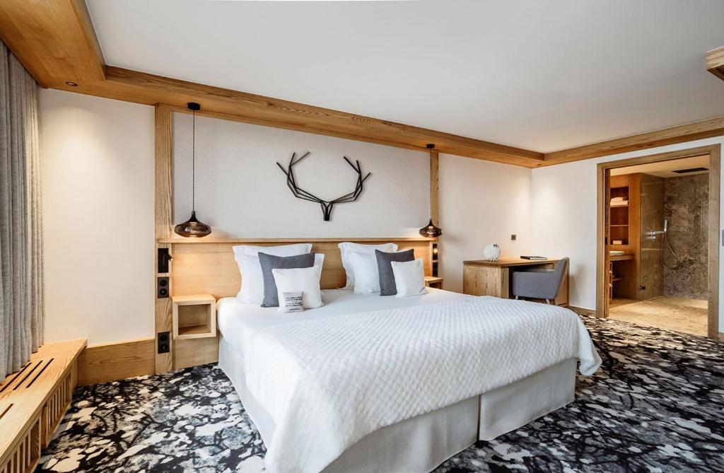 Annapurna Suite,1739539601:JPEG