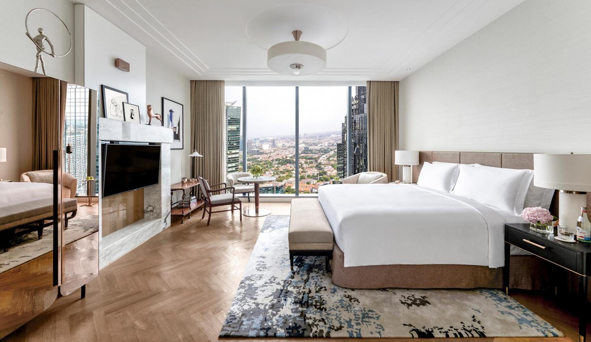 Deluxe Cityscape King Room