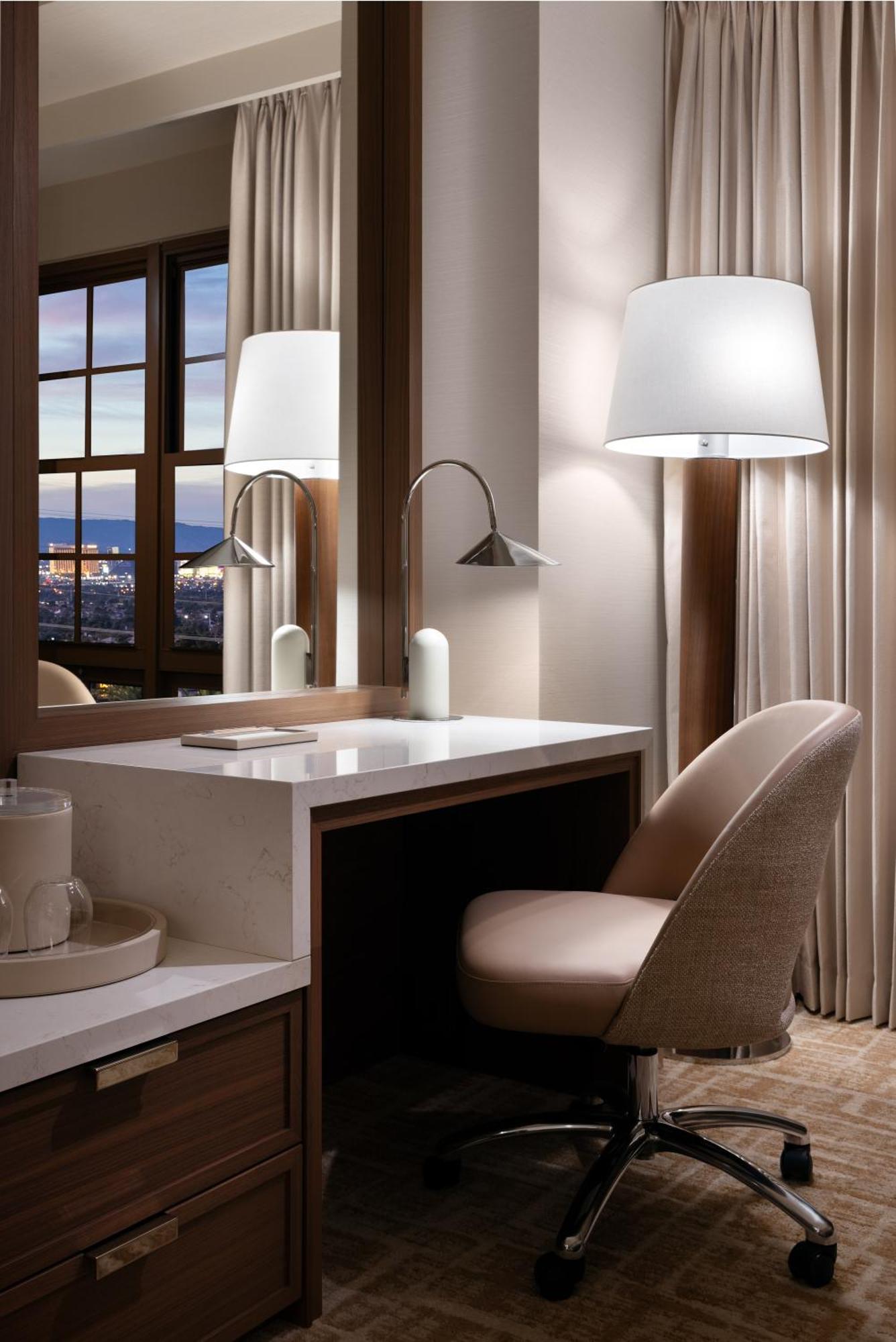 Resort Two Queen Newly Remodeled