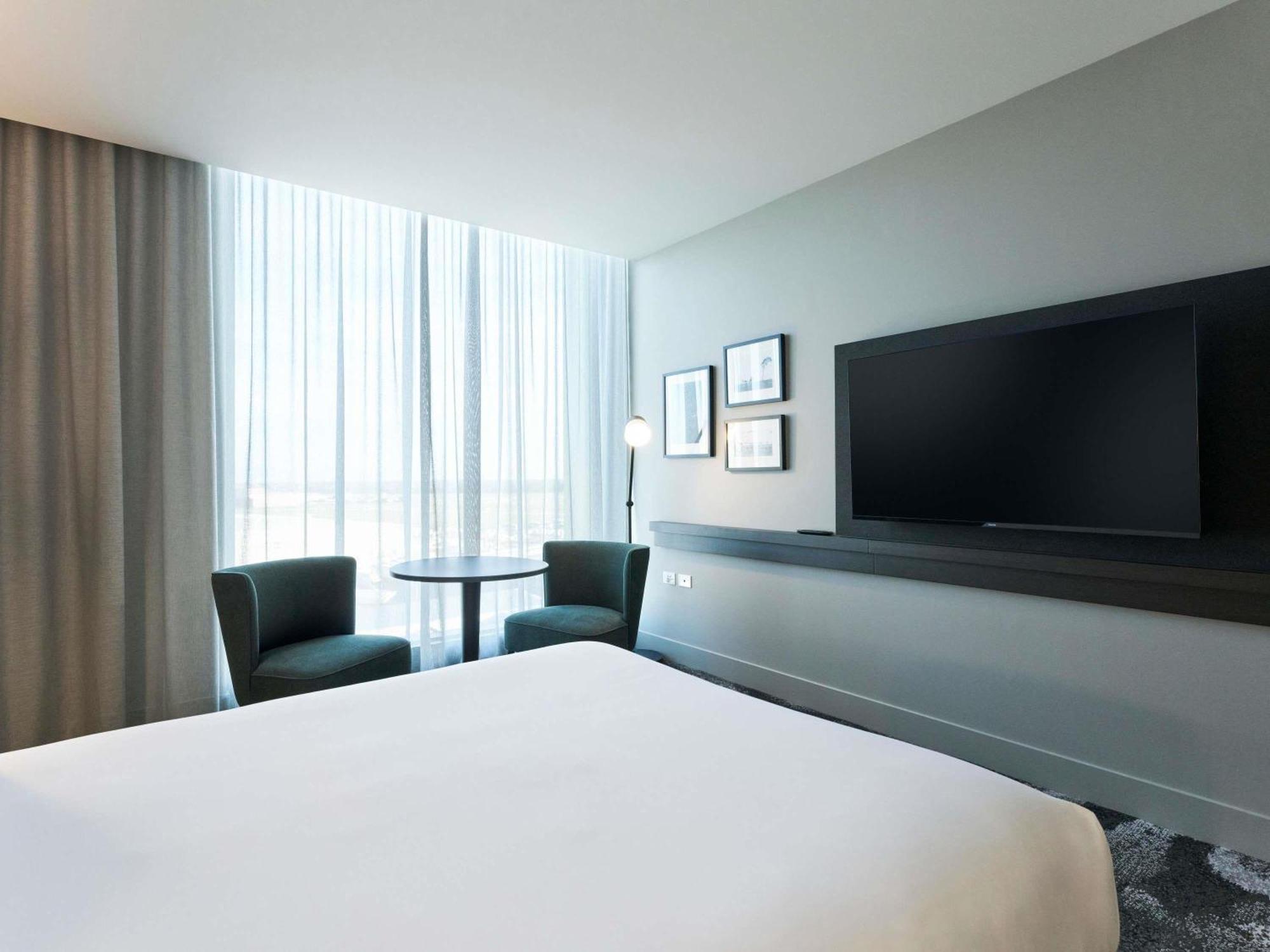 Superior Room with 1 queen size bed
