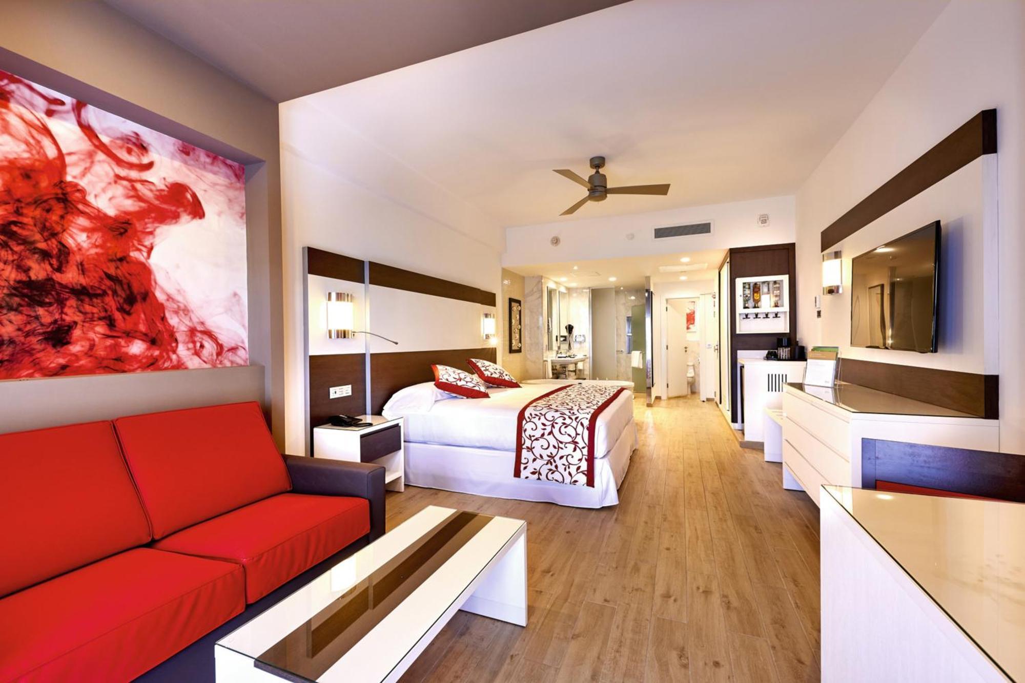 Junior Suite Partial Ocean View