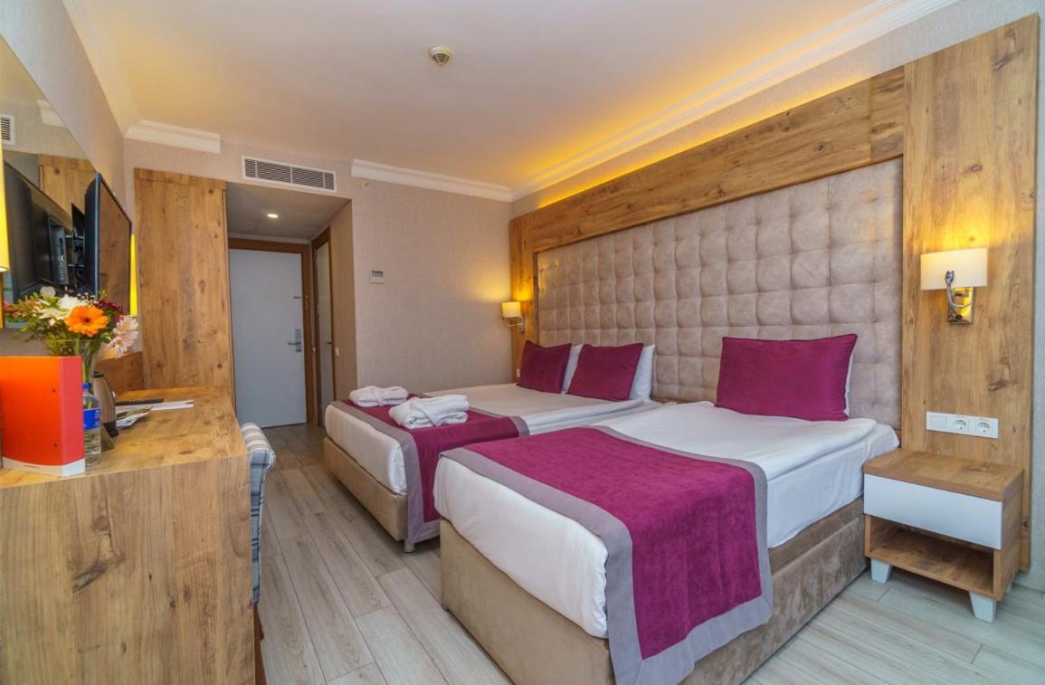 Superior Triple Room,1740733435:JPEG