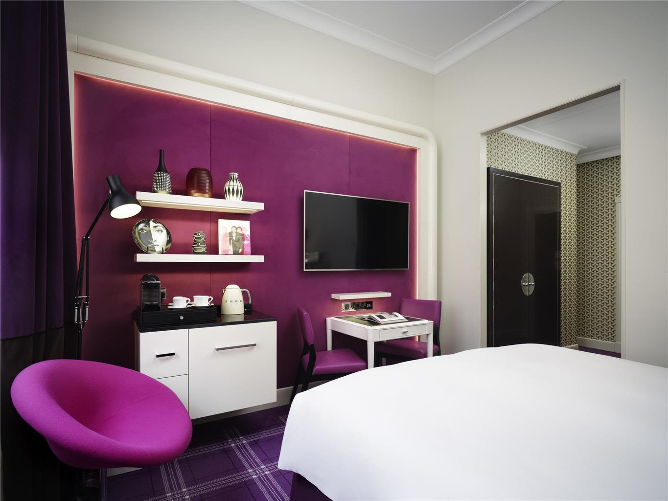 Superior King Room