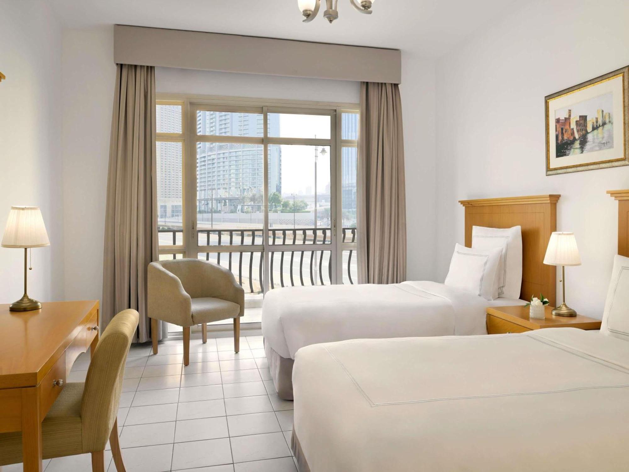 Three-Bedroom Apartment,1742579072:JPEG