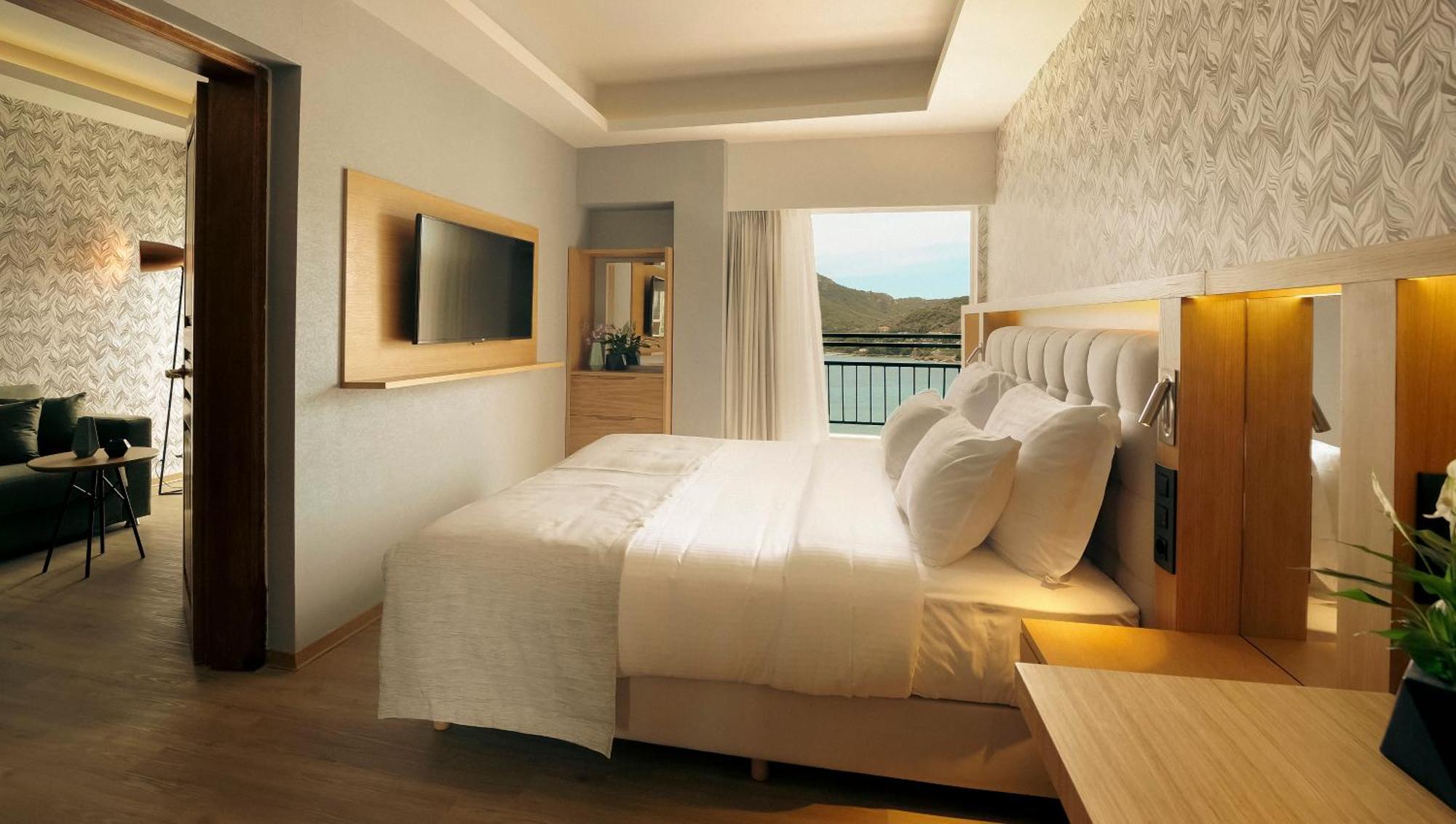 Executive Suite with Sea View,1742594332:JPEG