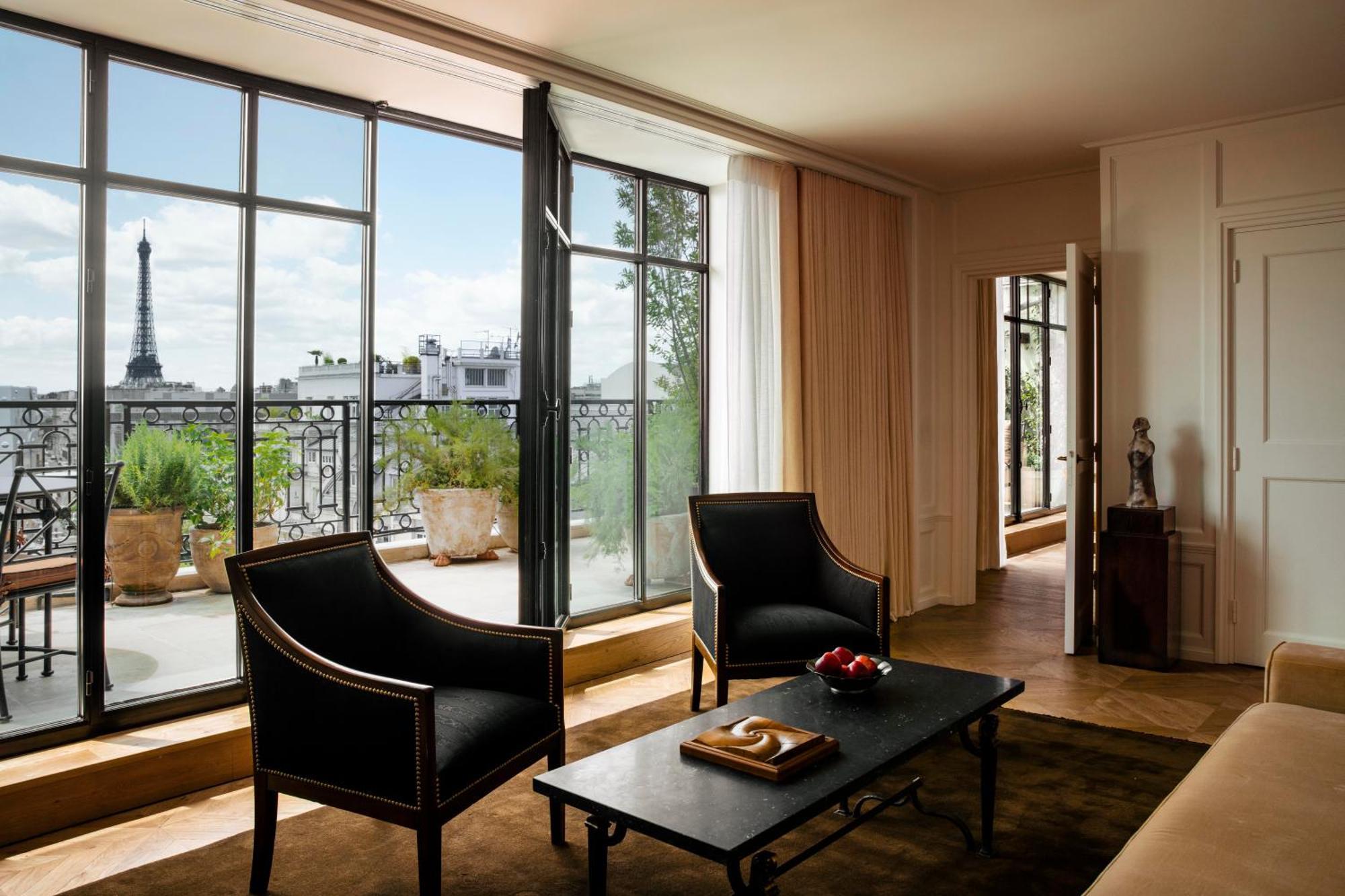 Suite with Terrace,1742606664:JPEG
