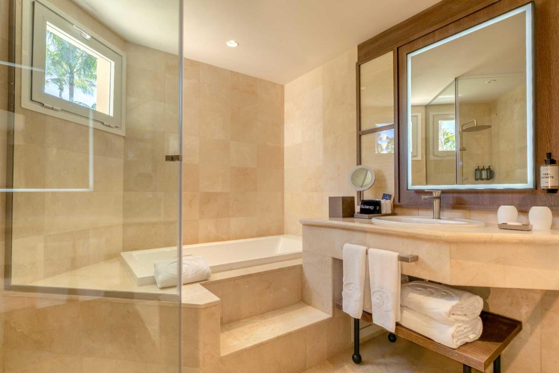 Romance Suite Private Pool,1758285550:JPEG