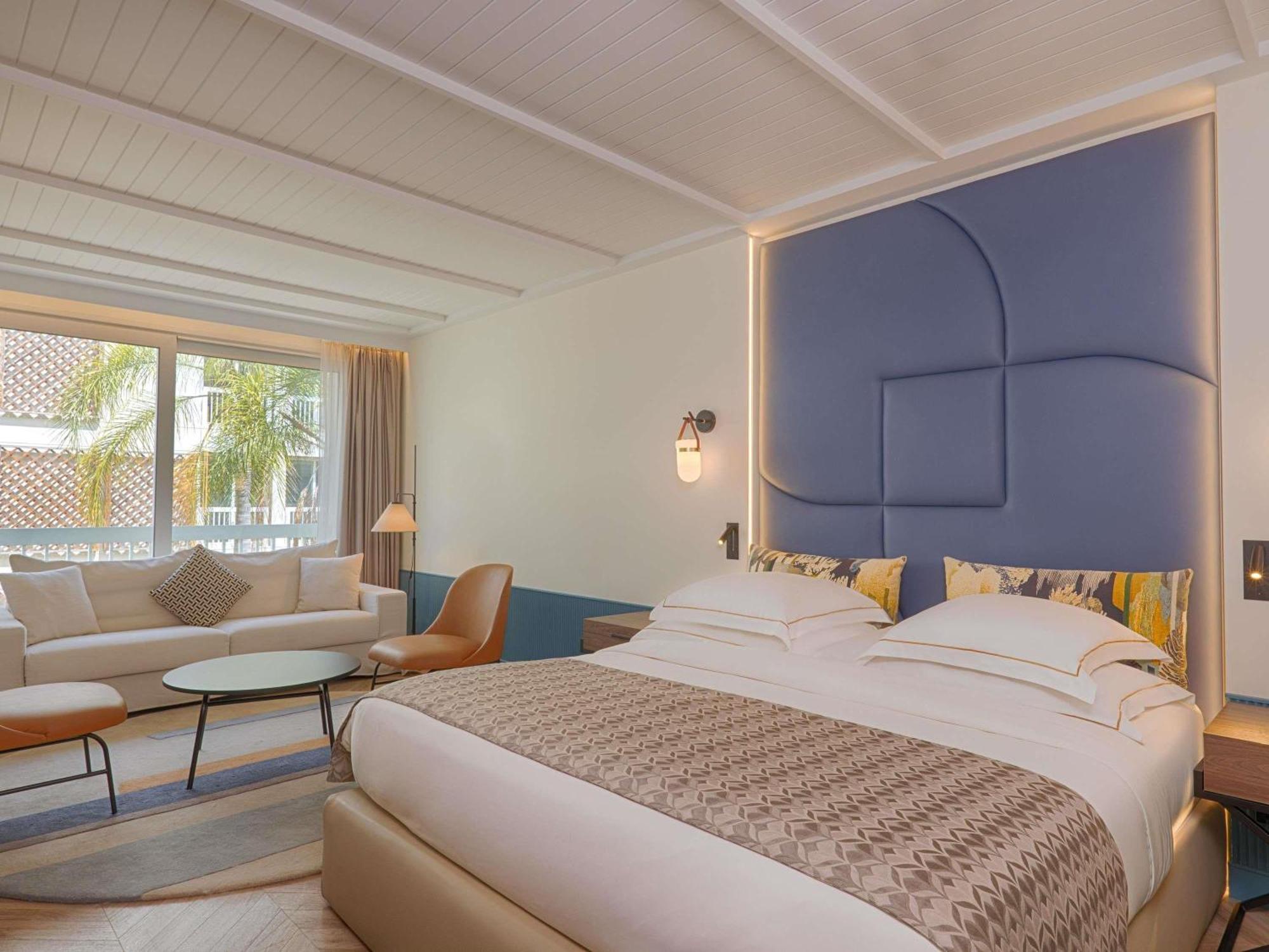 Executive King Room