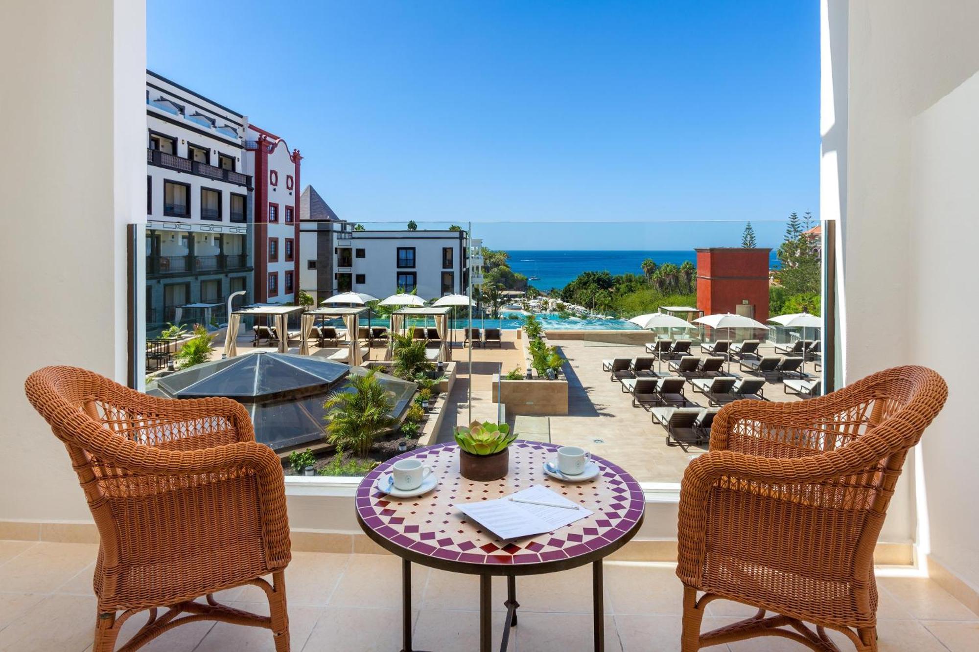 Deluxe Room with Ocean View