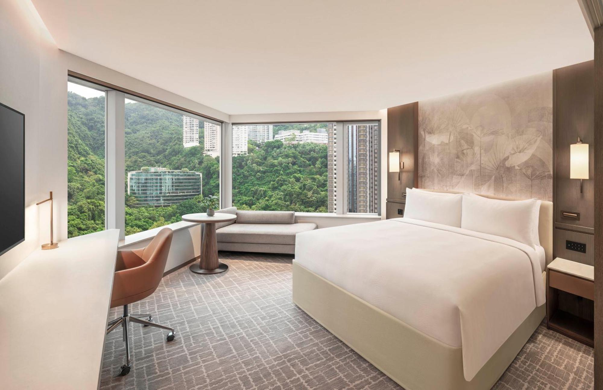 Infinity King Room