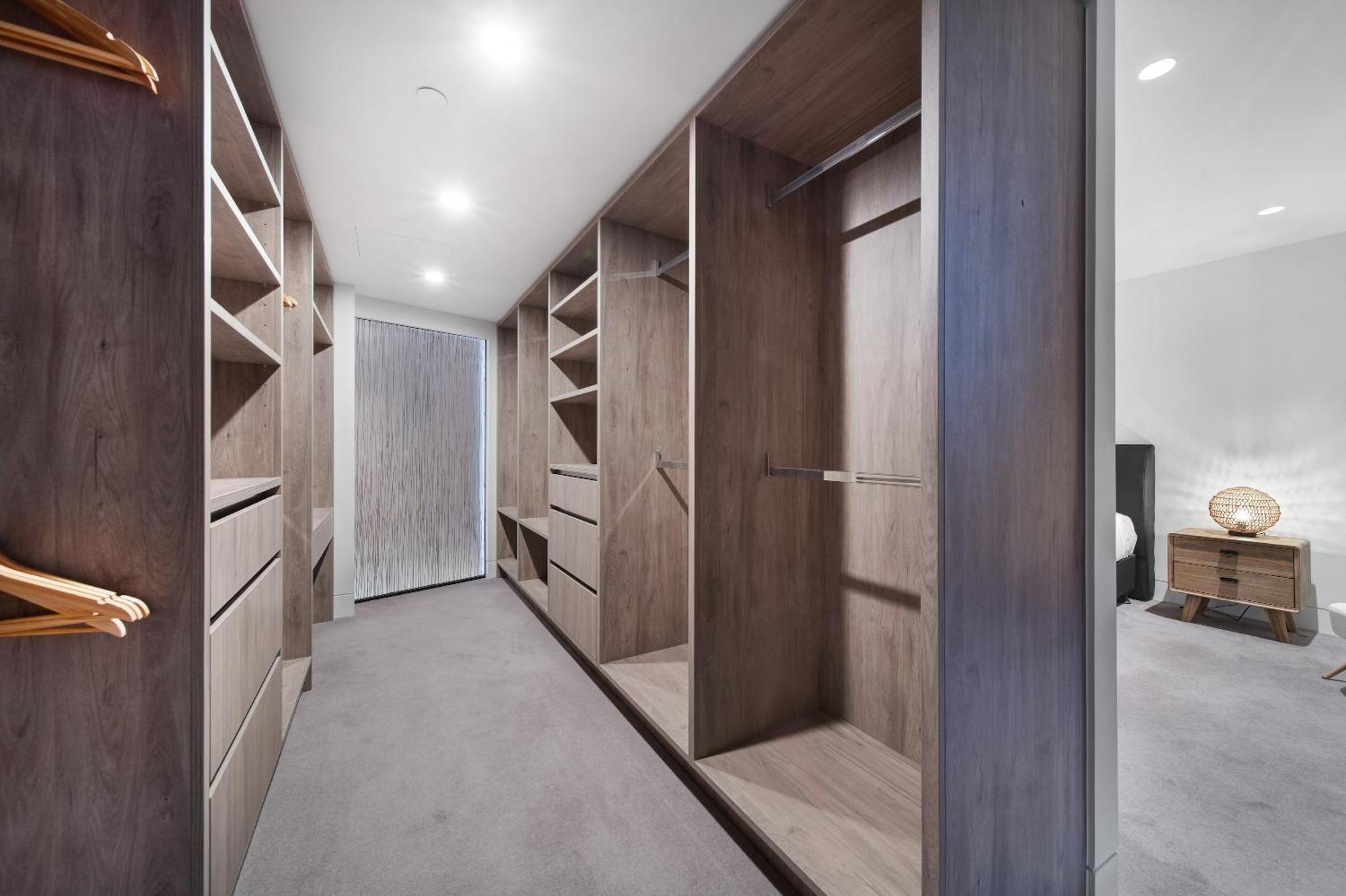Three-Bedroom Deluxe Apartment