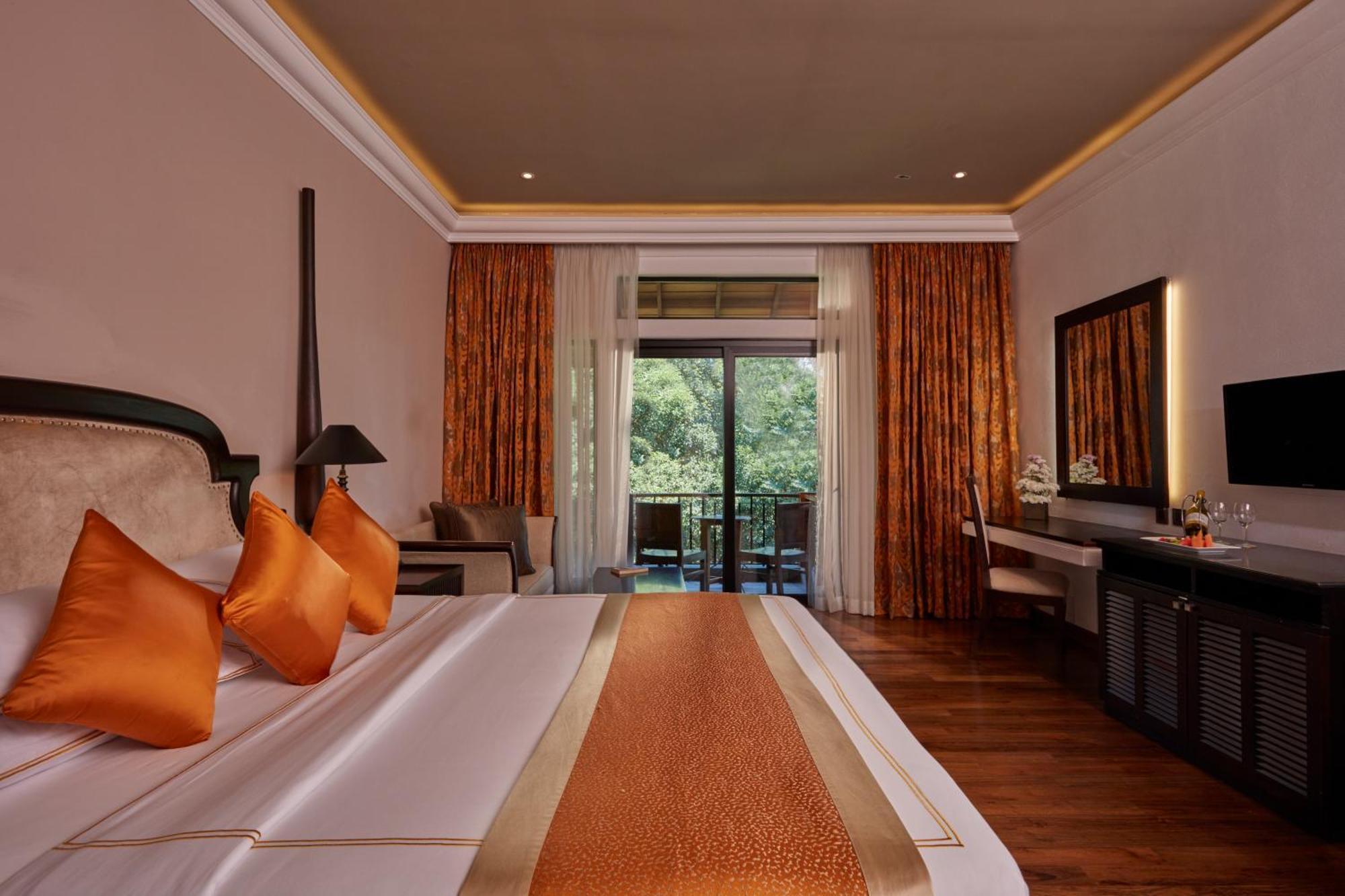 Luxury King Room with 10% off on Excursions,20% off on Spa,10% off on Laundry, 10% off on Airport transport, Early check-in from 1.00pm & Late Check-out till 1.00pm (subject to availability) valid for check-ins till 31st July 2026