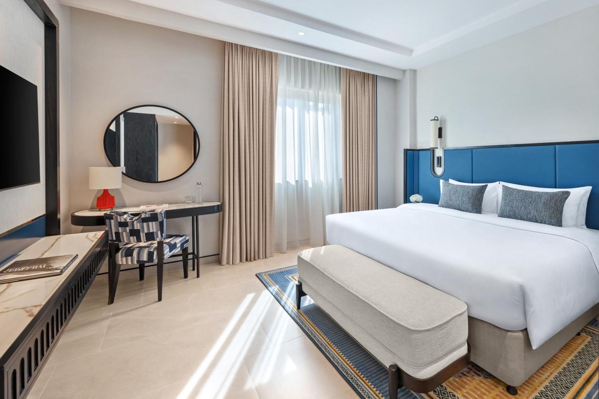 Junior Suite, Newly Renovated, Evening Drinks & Canapes Section