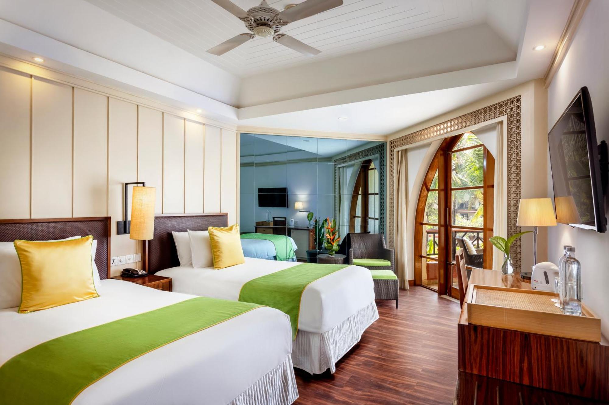 Deluxe Room Twin Bed