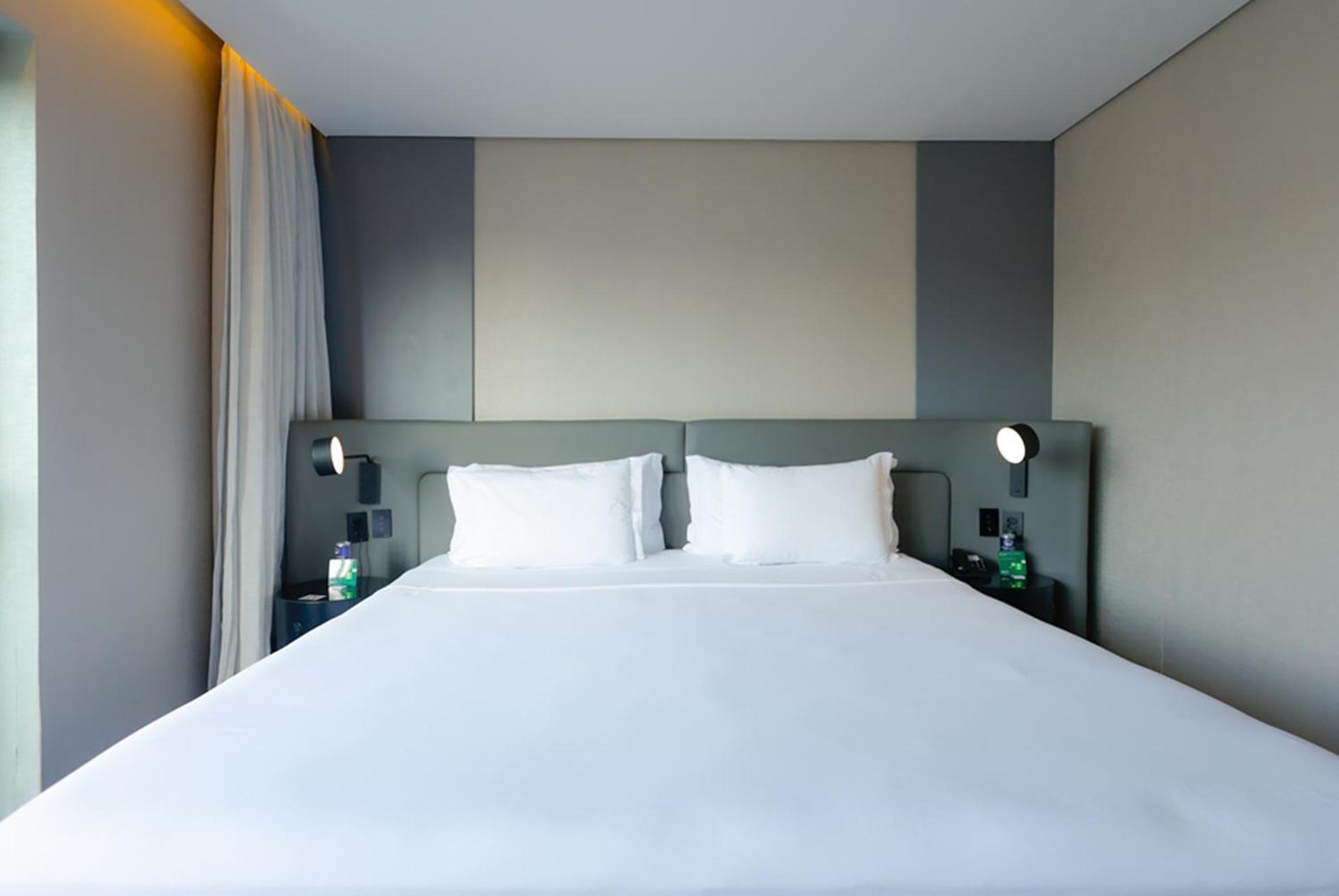 King Room,1742686062:JPEG