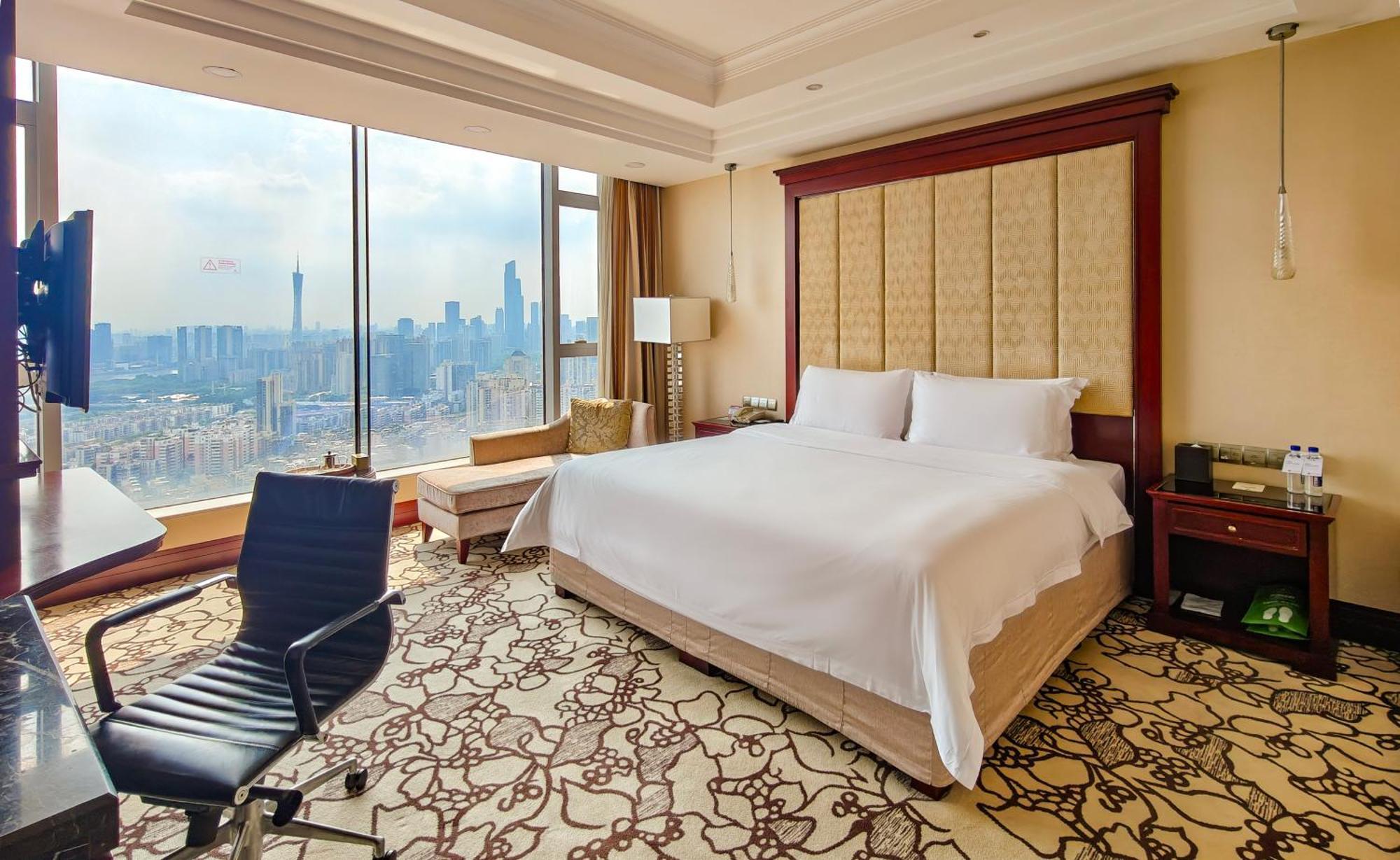 Canton Tower River View King Bed Room