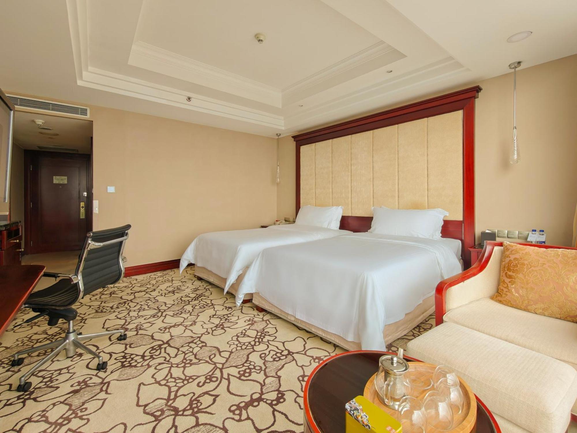 River View Twin Bed Room
