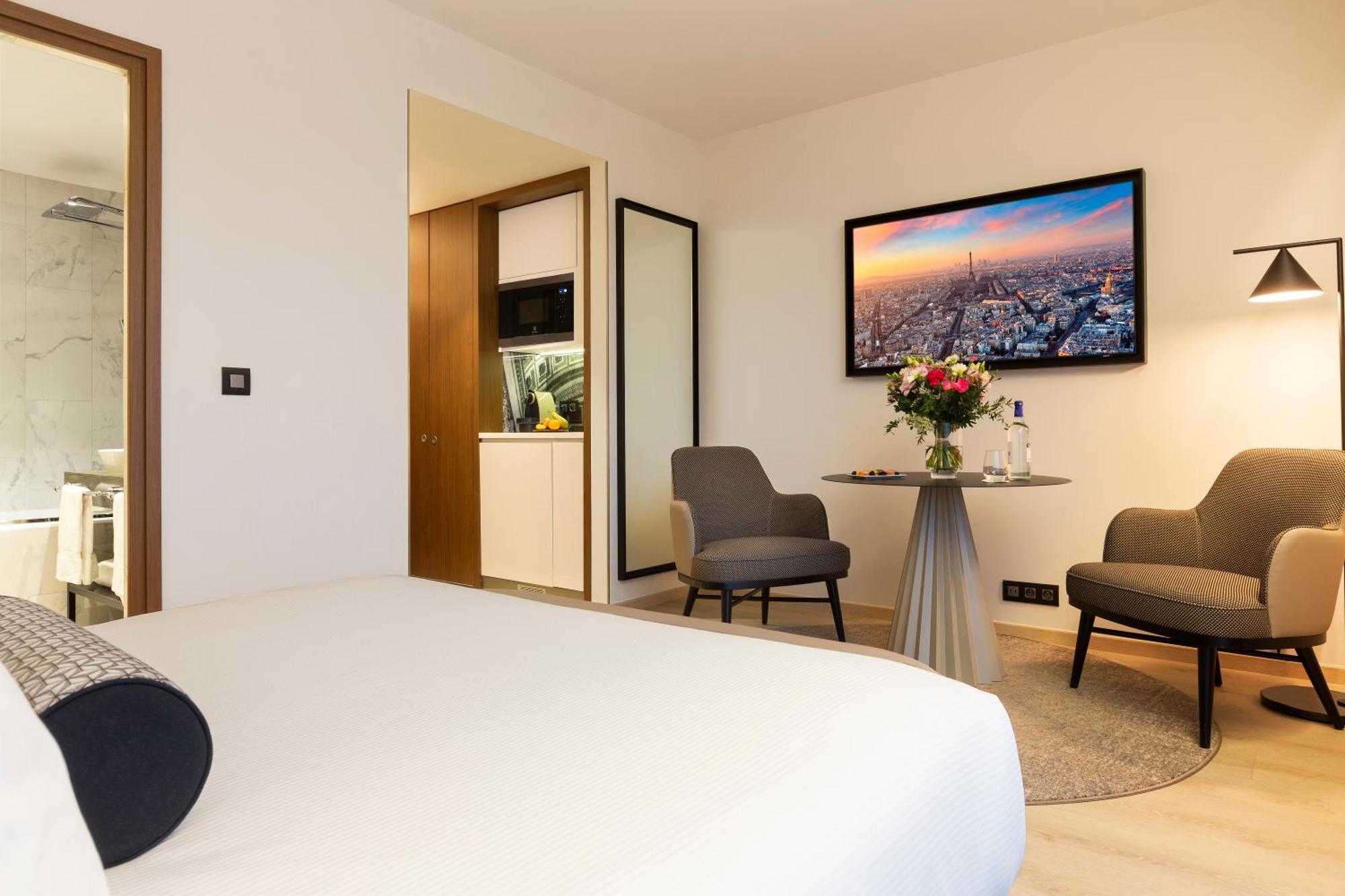 Superior Room,1742750099:JPEG