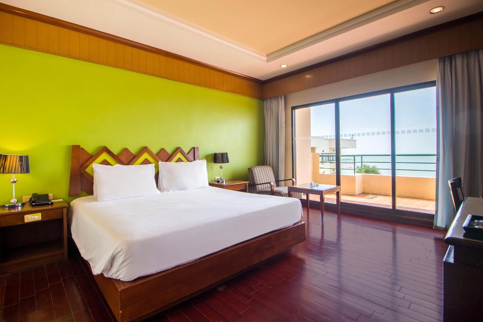 Deluxe Sea View