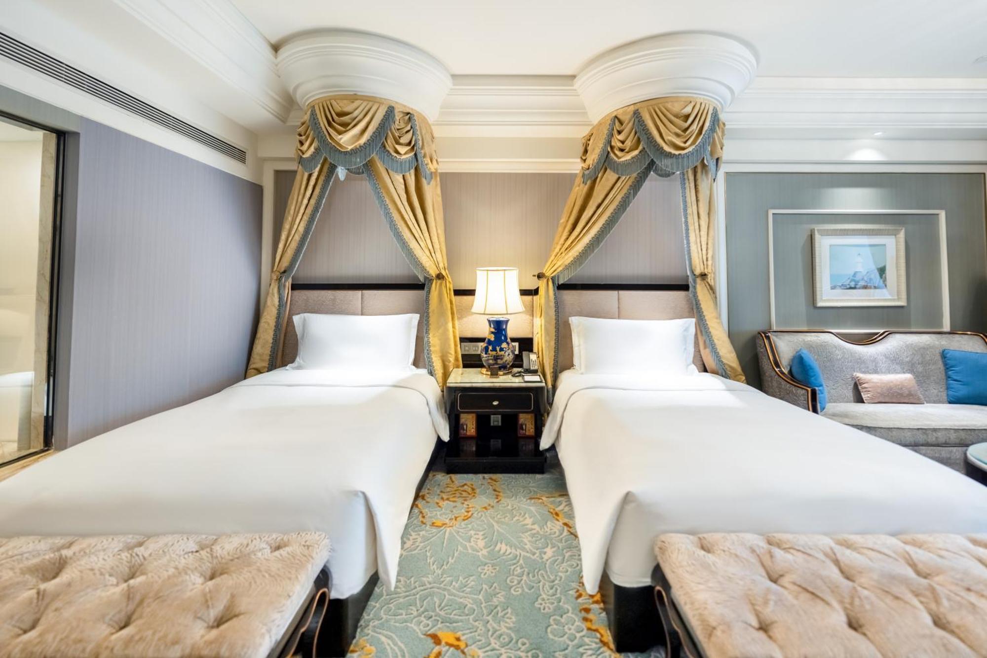 Premium King Room,1283272192:JPEG