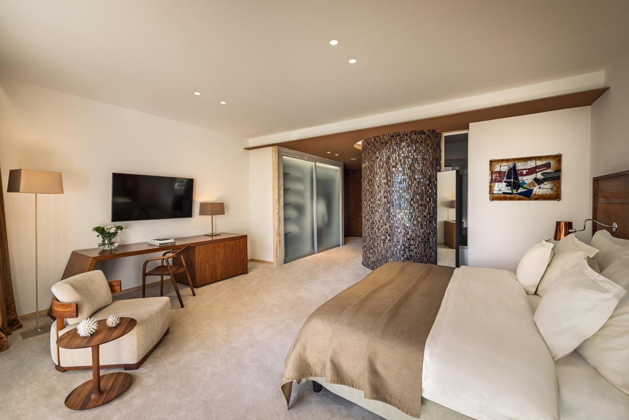 Premium Double Room with Balcony and Sea View,1742900031:JPEG