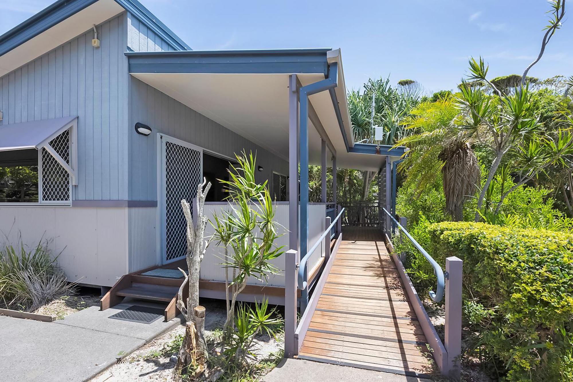 Deluxe Cabin Sleeps 5 Accessible