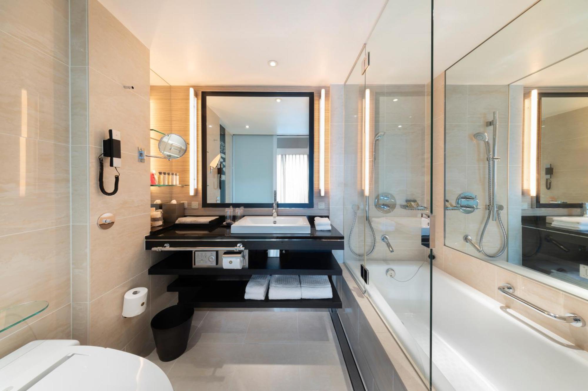 EXECUTIVE HOUSE ZEN Standard Double Room Club Lounge Access Non-Smoking 36sqm