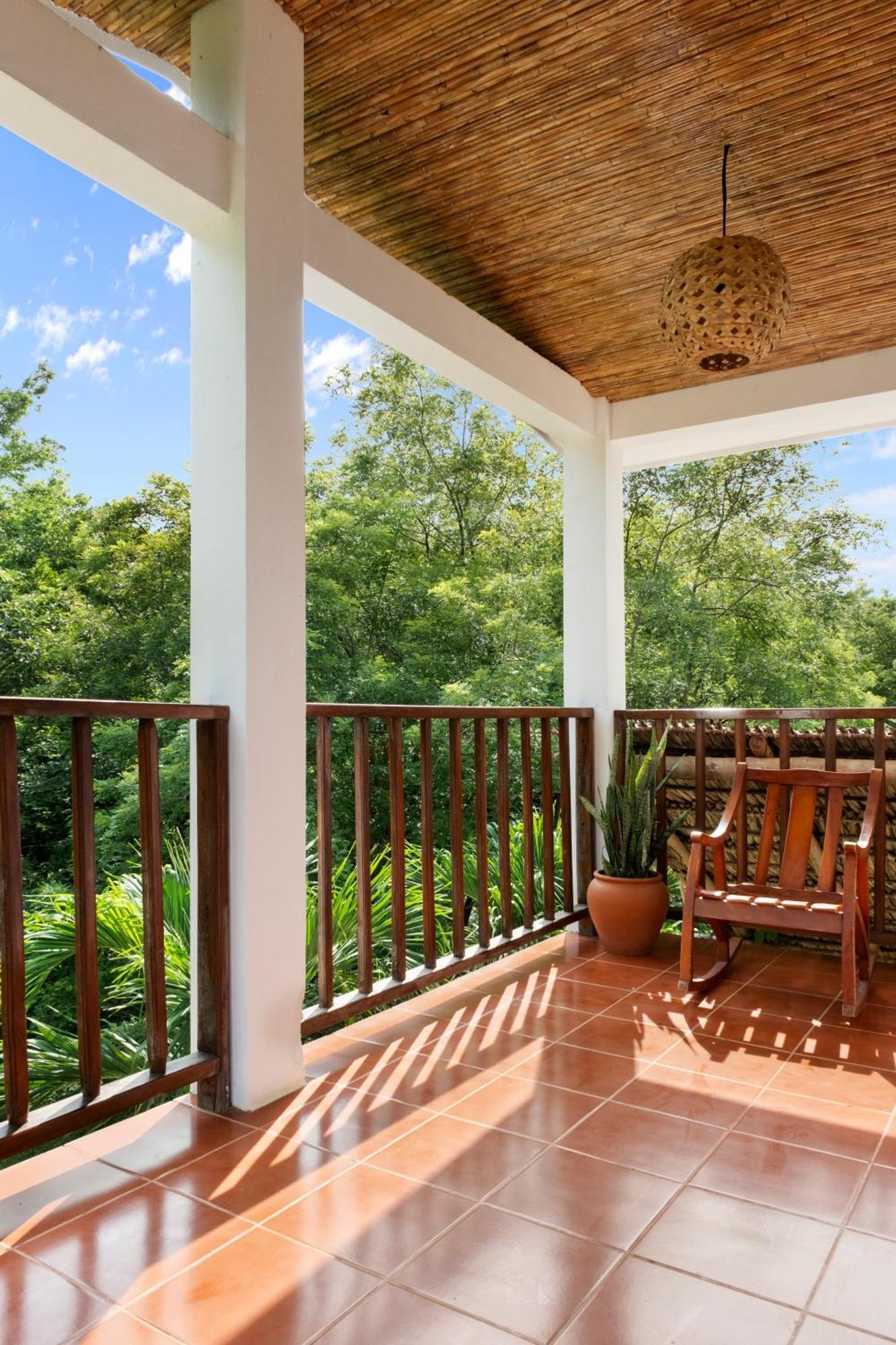 Triple Room 12 Pool View