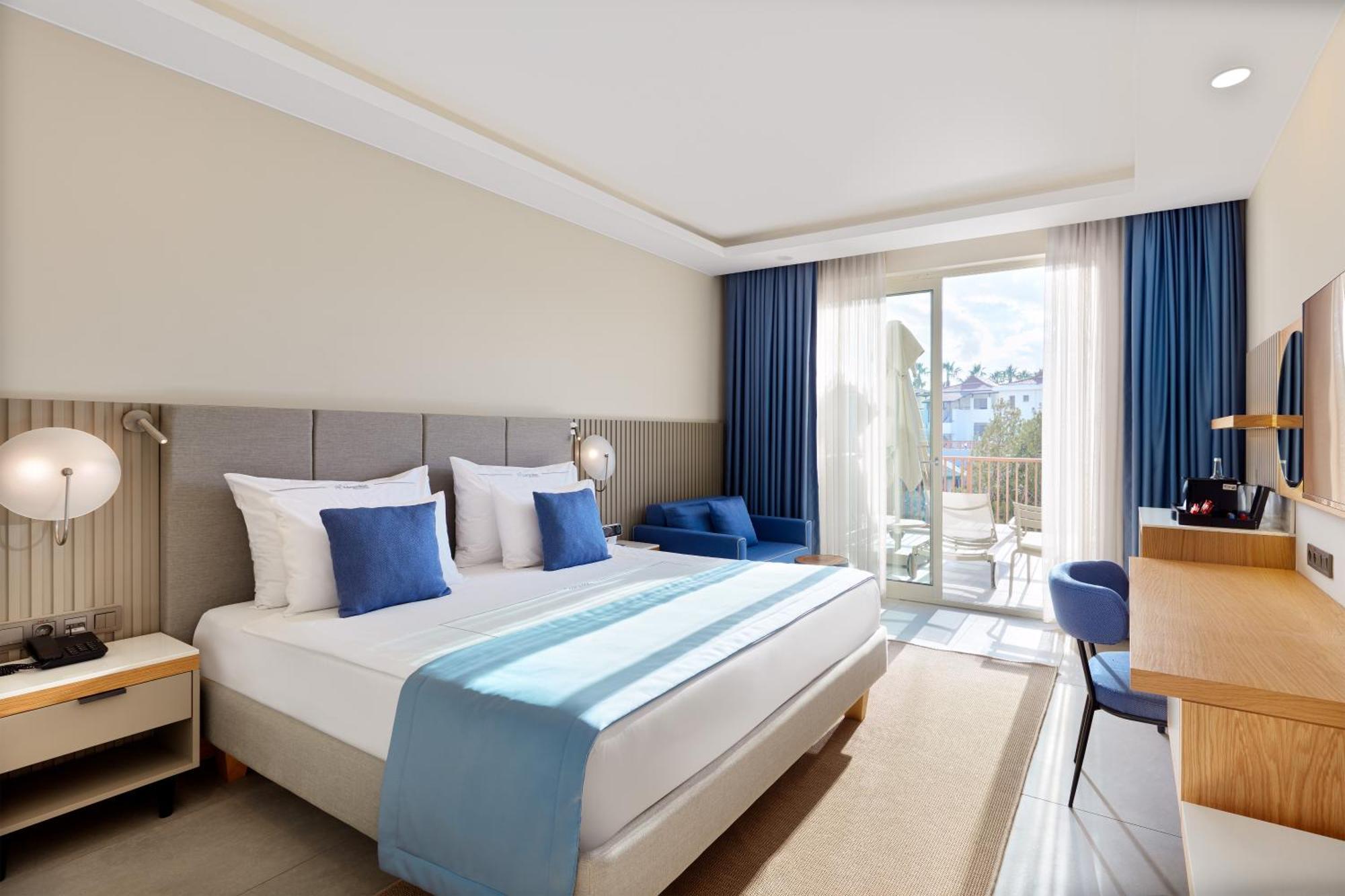 Triple Room with Terrace,1742999234:JPEG