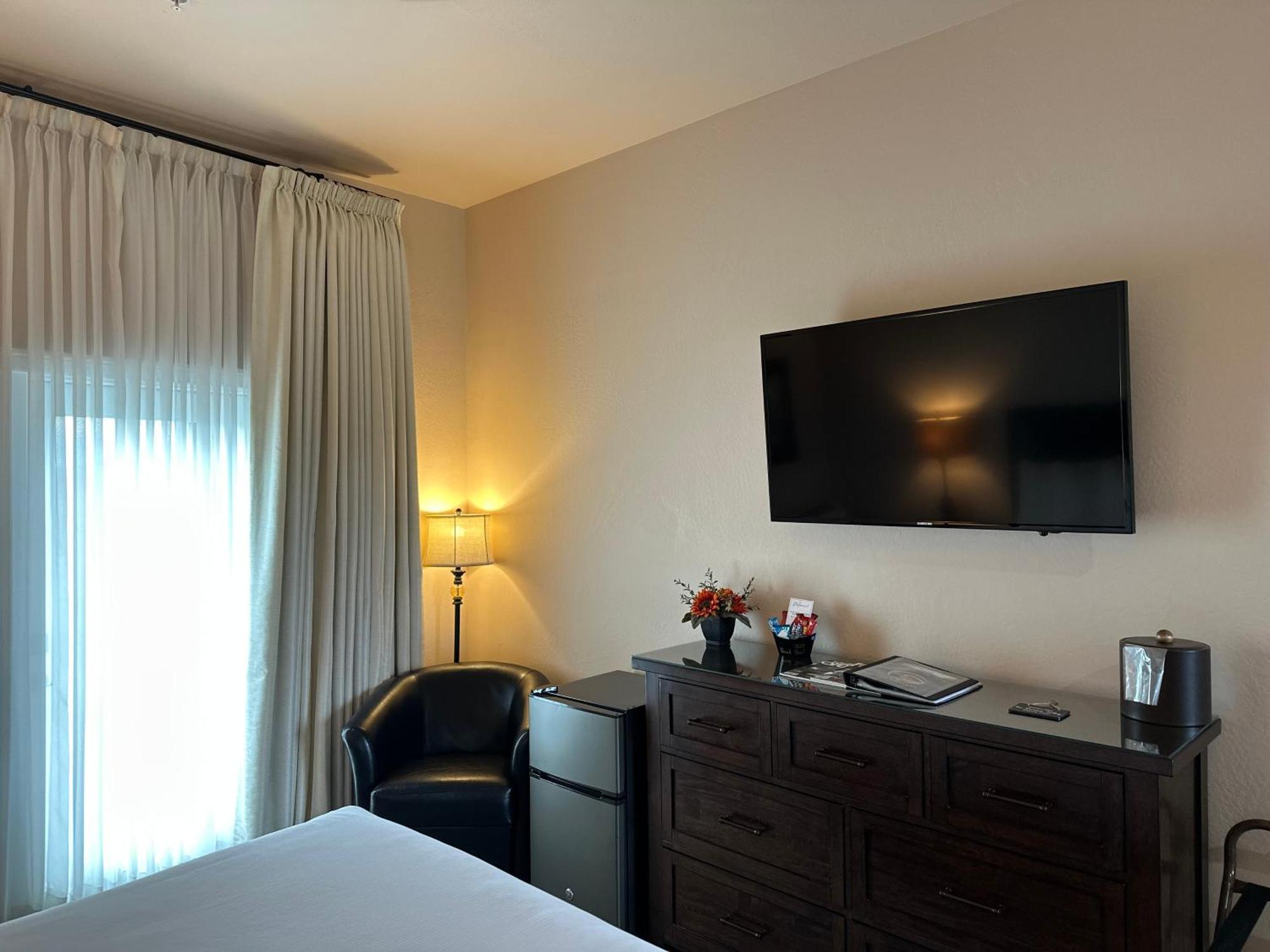 Superior King Room