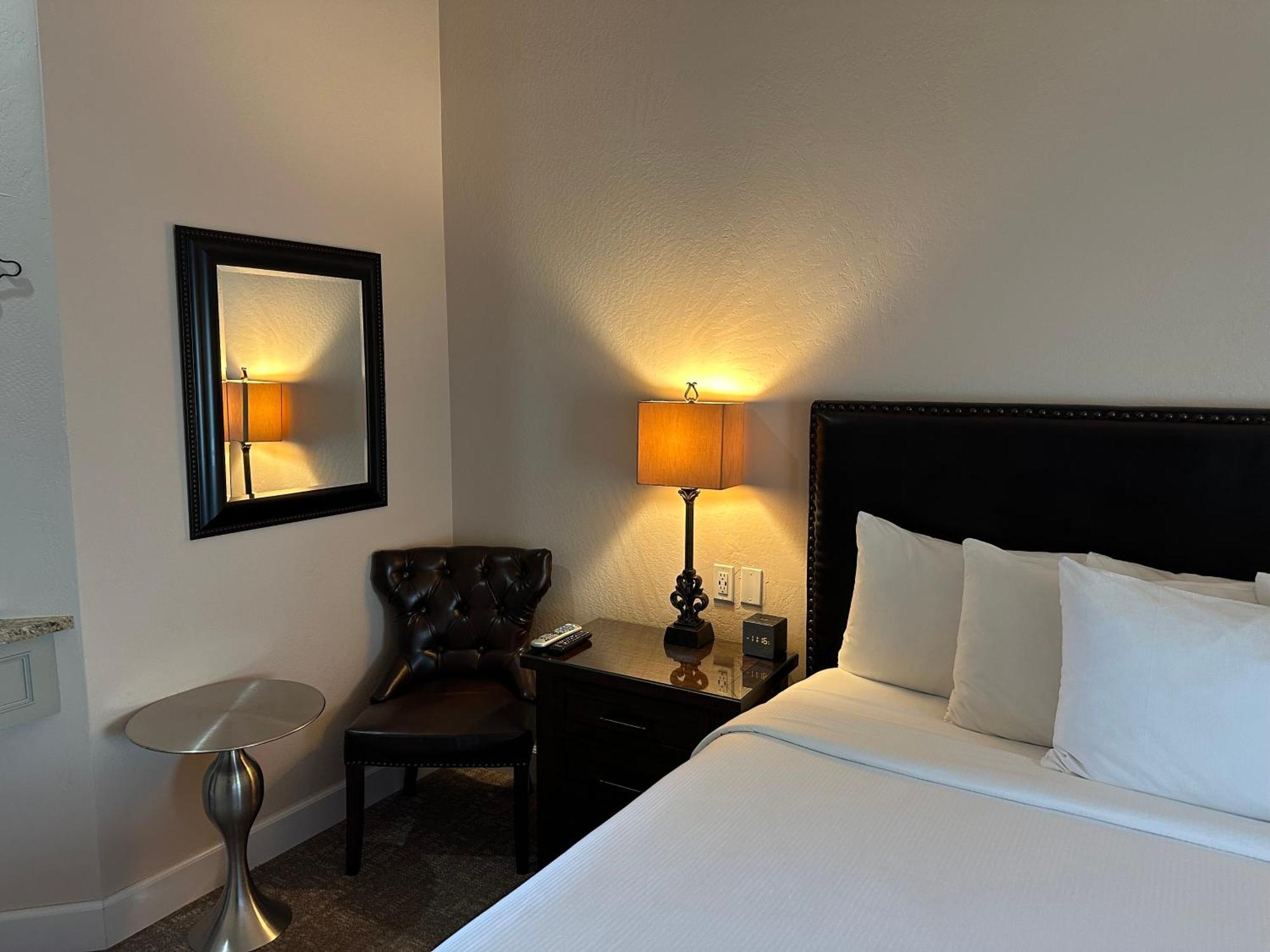 Superior King Room