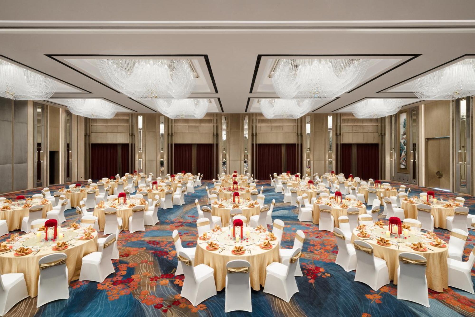 Premier King Room