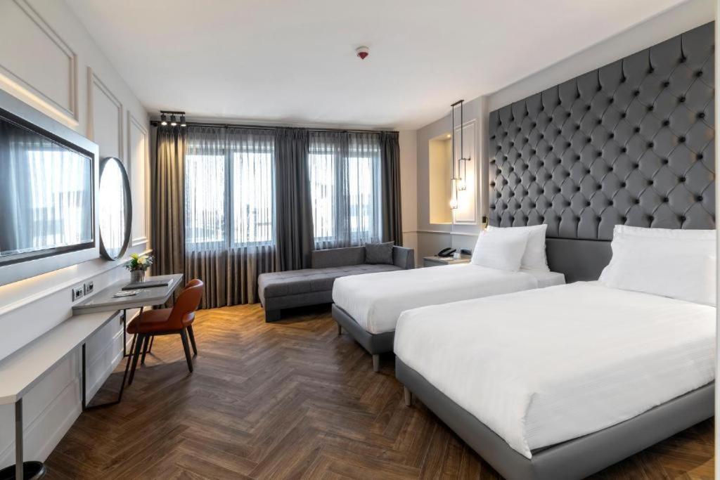 Superior Double or Twin Room,1743589254:JPEG
